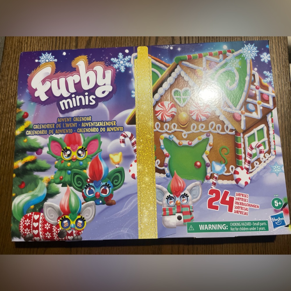 Hasbro Furby Minis Advent Calendar - Festive Green and Red